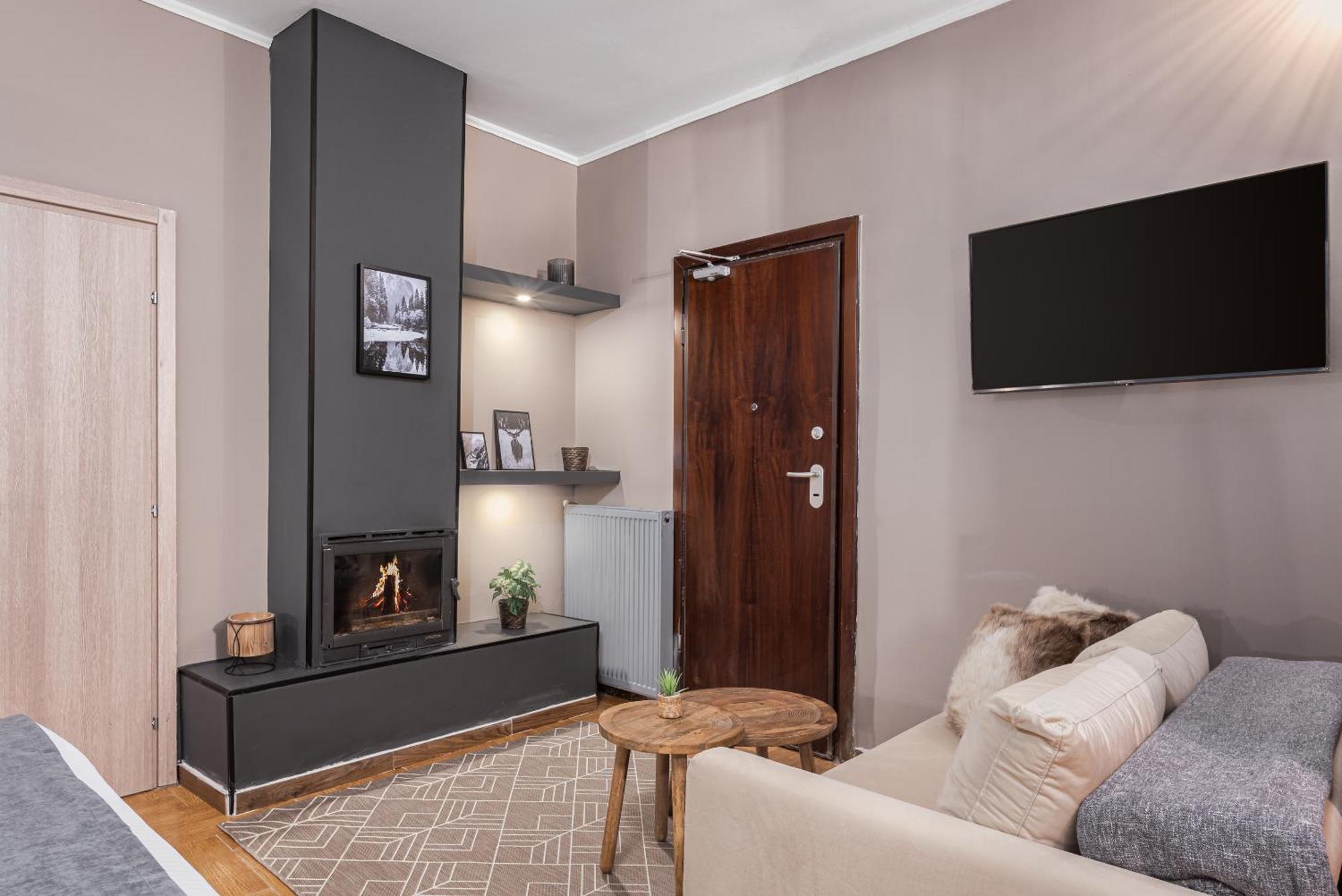 Gm Luxury Suites Kalavryta Habitación foto