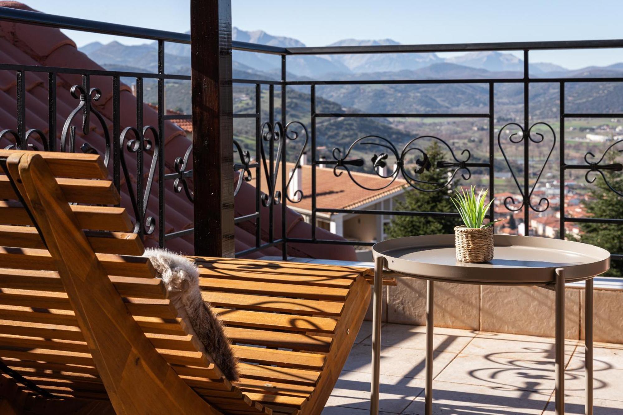 Gm Luxury Suites Kalavryta Habitación foto